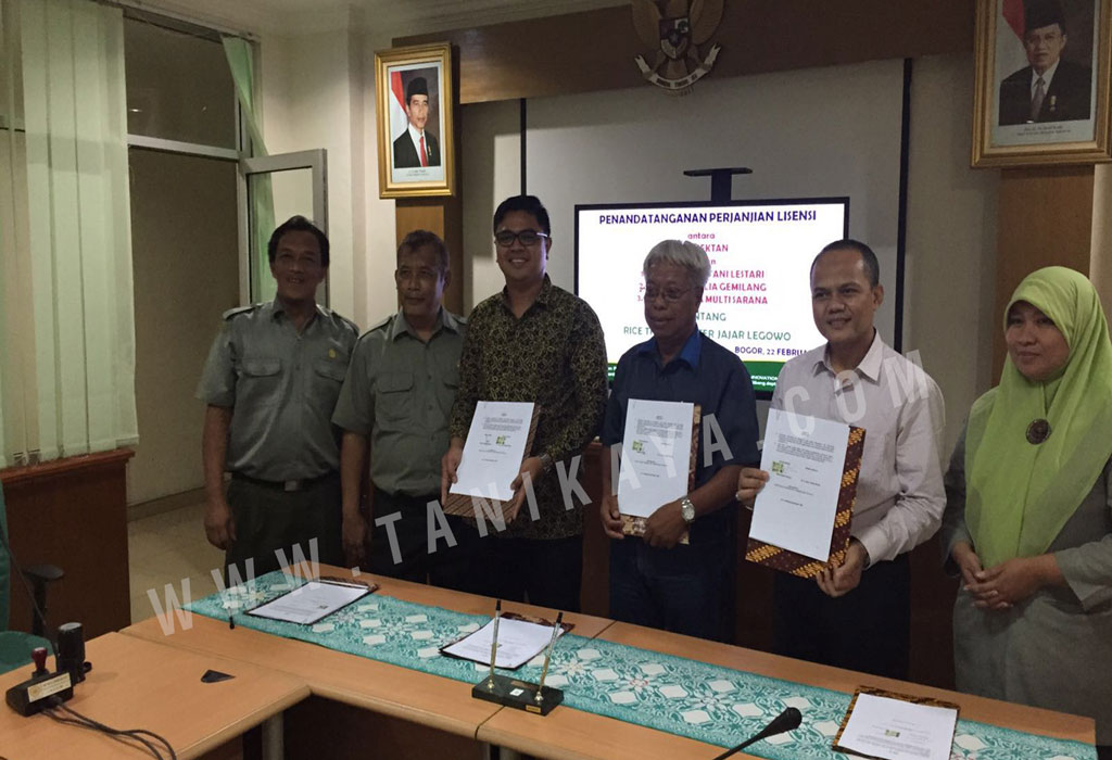 tandatangan-lisensi-jarwonews